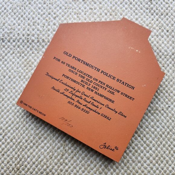 Cats Meow Village Old Portsmouth Police Station New Hampshire Limited Edition - Picture 2 of 6